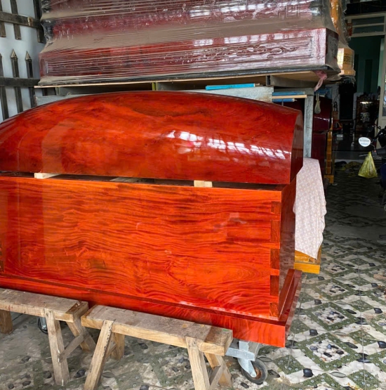 Quan tài gỗ nắp tròn cao cấp