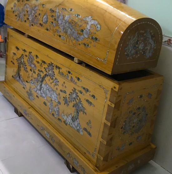 Quan tài gỗ sao cát cẩn xà cừ